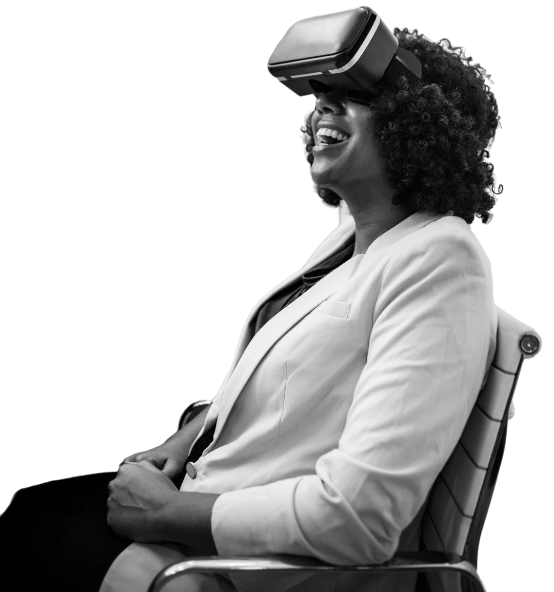 Talent tech souriante, casque de réalité virtuelle sur les yeux